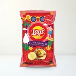 Bao bì mặt trước Snack Khoai Tây Lay's Vị Sò Điệp Nướng Bơ Tỏi Gói 88 g chính hãng Lay's