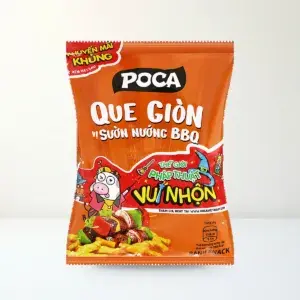 Bao bì mặt trước Snack Que Giòn Poca Vị Sườn Nướng BBQ Gói 60 g chính hãng Poca