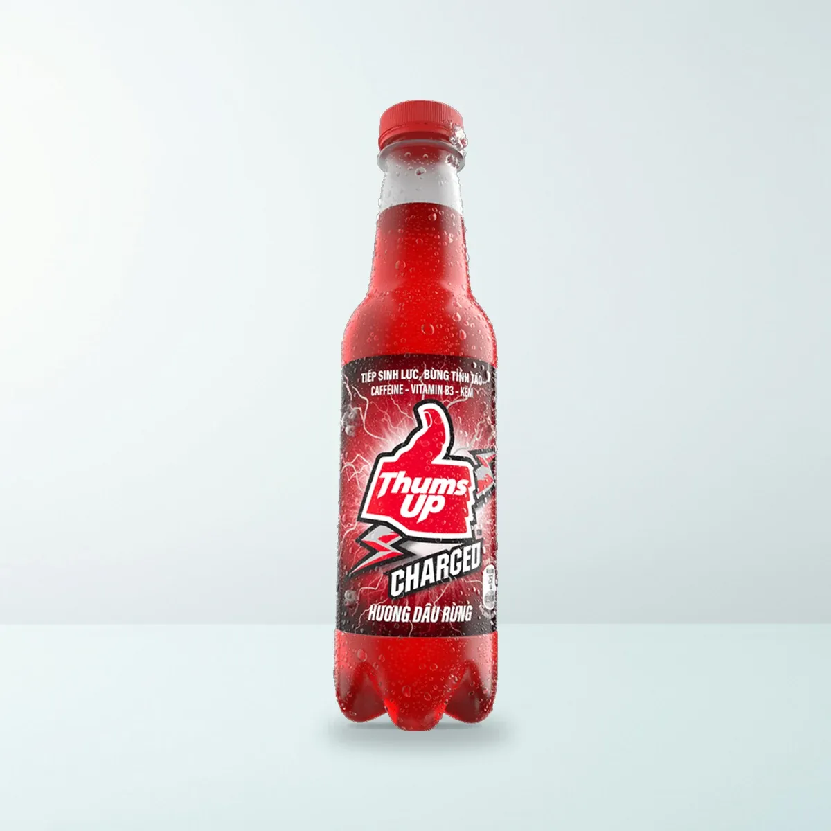 Thực Phẩm Bổ Sung: Nước Tăng Lực Có Ga Thums Up Charged Hương Dâu Rừng Chai Nhựa PET 330 ml Thực Phẩm Bổ Sung: Nước Tăng Lực Có Ga Thums Up Charged Hương Dâu Rừng Chai Nhựa PET 330 ml
